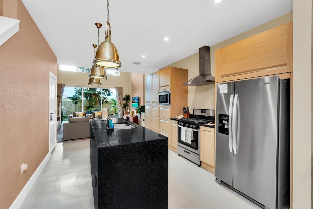 Luxury Villa Less Than A Mile From Disneyworld -Bonus Elevator- Orlando Eksteriør bilde